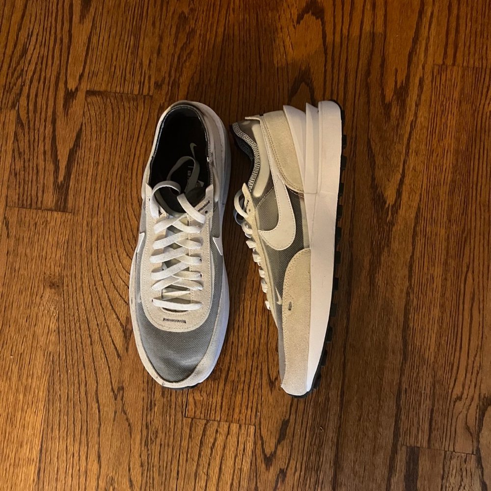 NEVER WORN  |  Nike Waffle One